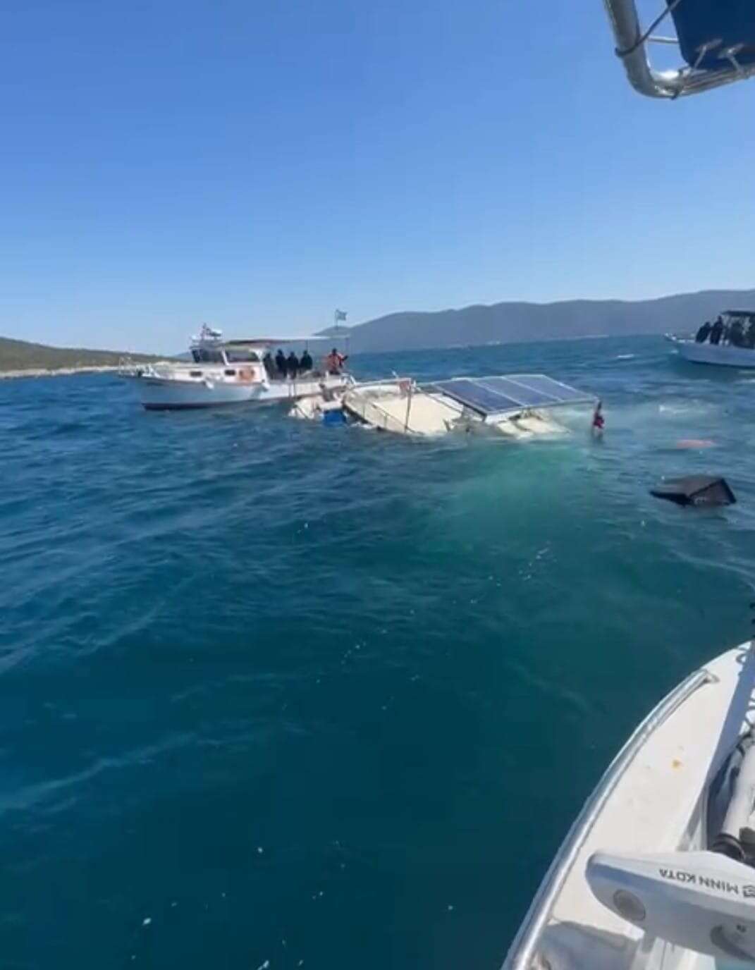 Bodrum Açıklarında Korku Dolu Anlar: Balık Tur Teknesi Battı, 8 Kişi Son Anda Kurtarıldı 5